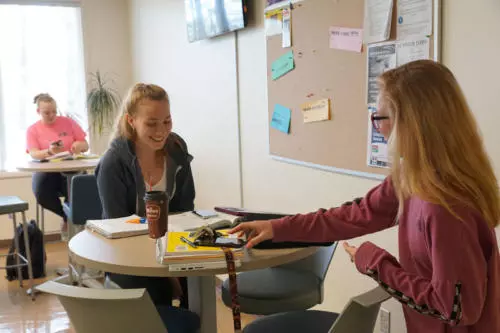 women studying at the southern education center