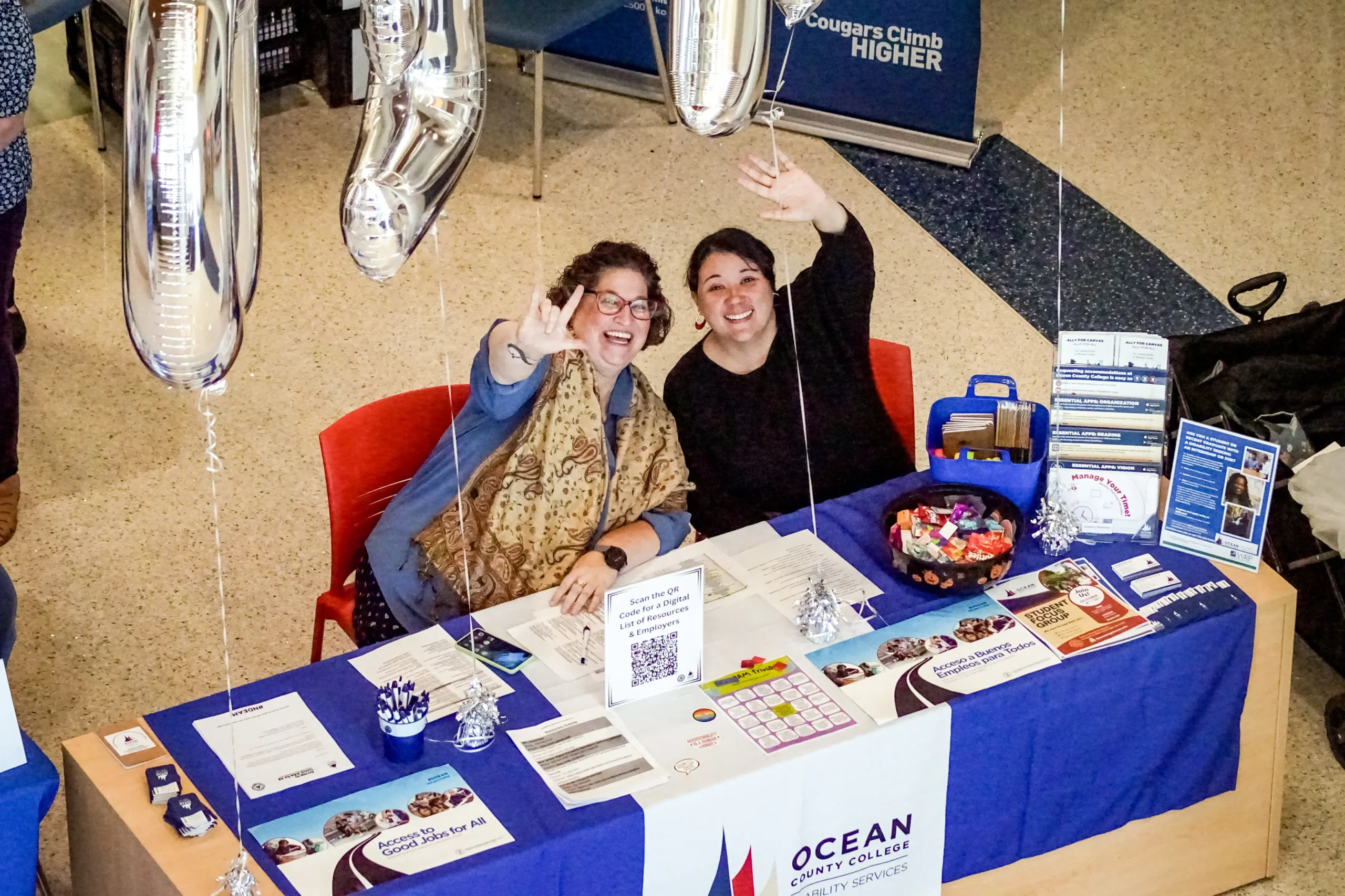 Jamie and Rachelle Tabling in the Student Center